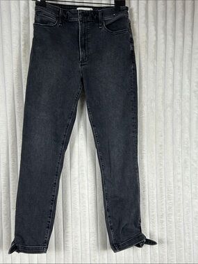 Abercrombie & Fitch black wash, high-rise, super skinny ankle cropped jeans 6